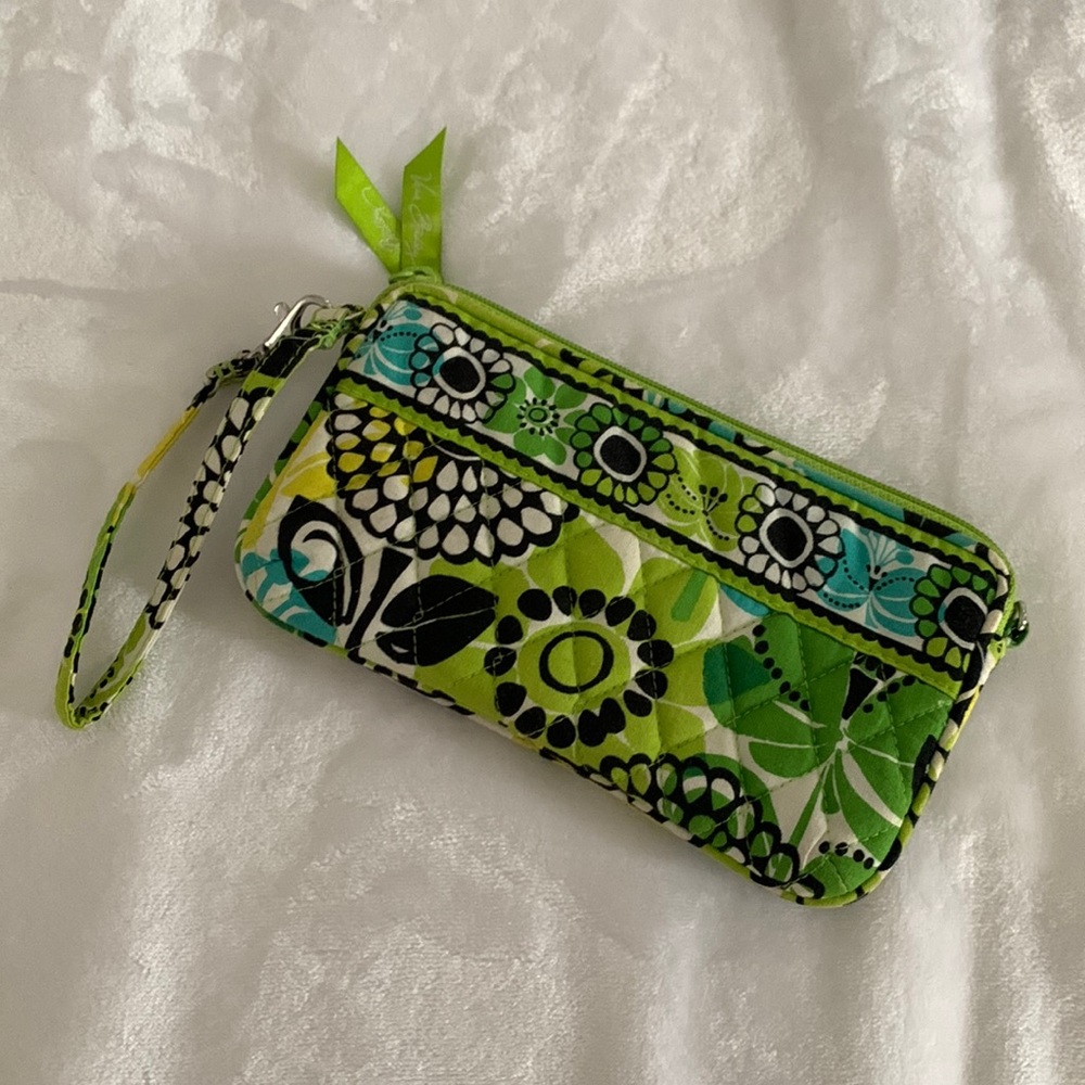 BRAND NEW, NO TAGS Vera Bradley Wristlet